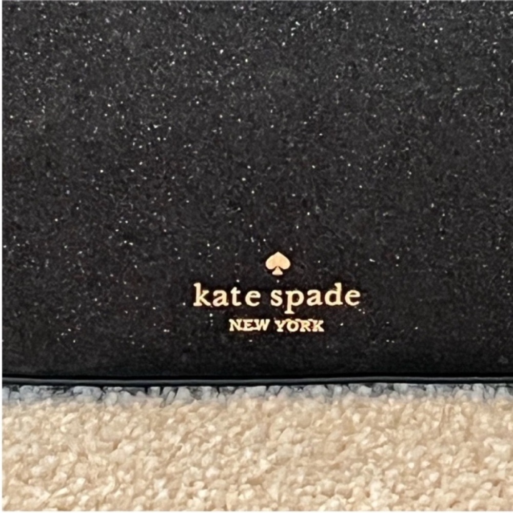 Kate Spade 8.4" × 8.8" × 1.6" Black
Shoulder Bag - Picture 6 of 12